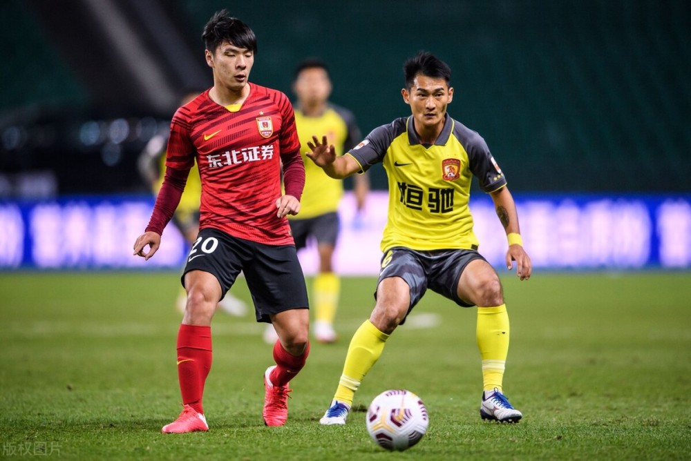 贝博-包含多特蒙德迎中超关键赛，赛前官宣签约，底气十足，年轻球员获得机会的词条