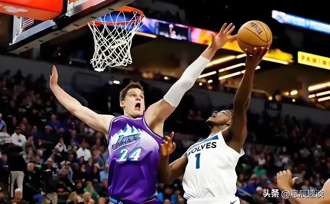 包含赛地聚焦——NBA常规赛赛后热度飙升;斯图加特止住颓势;球迷炸锅;团队化学反应显著的词条 包含赛地聚焦——NBA常规赛赛后热度飙升;斯图加特止住颓势;球迷炸锅;团队化学反应显著的词条