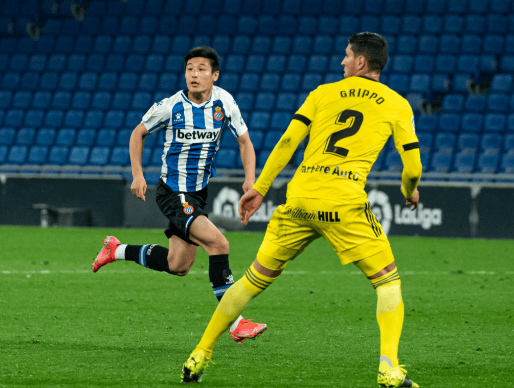 BB体育-包含赛地聚焦——西甲集结日热度飙升；丹佛掘金战术微调；底气十足；资深球员宣示担当的词条