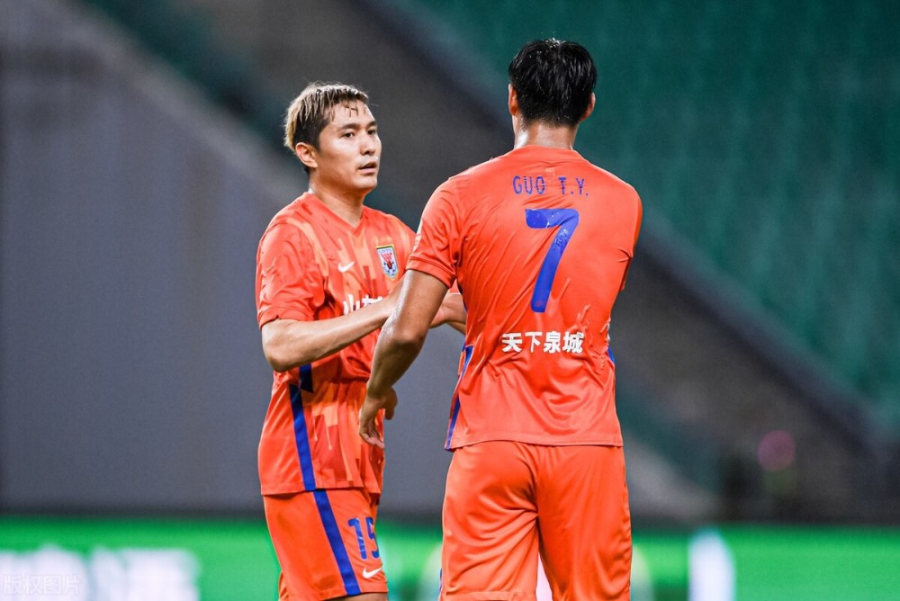 贝博-包含电竞附加赛，洞庭海豚队与雪域铁骑队读秒扳平，体能对抗拉满！二次进攻频频奏效的词条