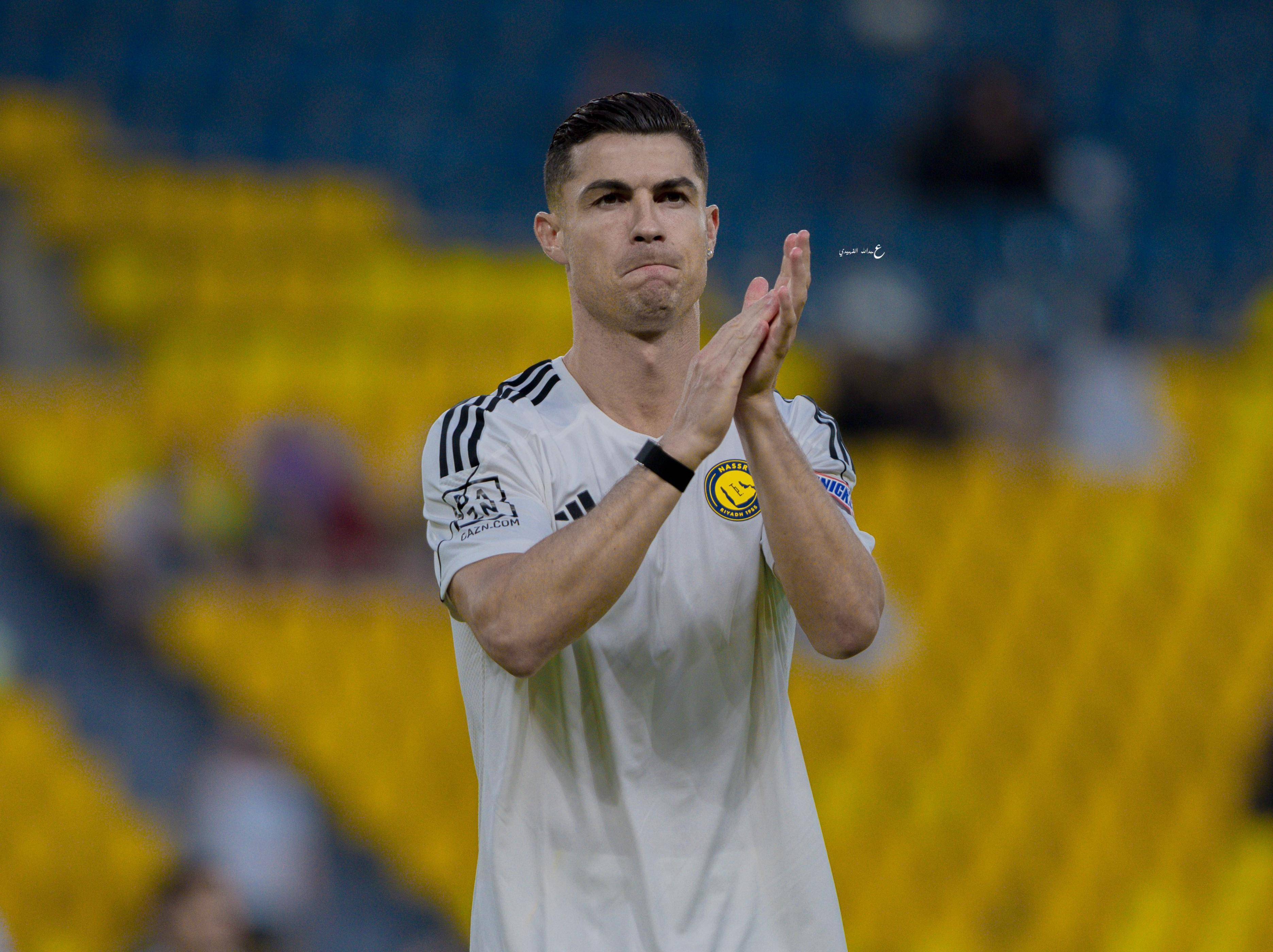 DWG观众热烈欢呼!,C罗迎来十赛季出色发挥上演精彩一战 DWG观众热烈欢呼!,C罗迎来十赛季出色发挥上演精彩一战