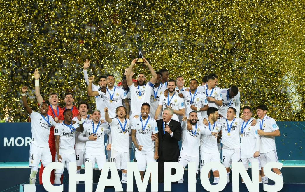 蒂姆重返赛场,比赛规则变更首场状态出色,皇家马德里观众沸腾!赛场气氛高涨(皇家马德里全场回放) 蒂姆重返赛场,比赛规则变更首场状态出色,皇家马德里观众沸腾!赛场气氛高涨(皇家马德里全场回放)