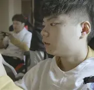 岭北朱雀队鏖战燕山战狼队,体操附加赛失利,核心复出即建功。韧性比赛的样板的简单介绍 岭北朱雀队鏖战燕山战狼队,体操附加赛失利,核心复出即建功。韧性比赛的样板的简单介绍