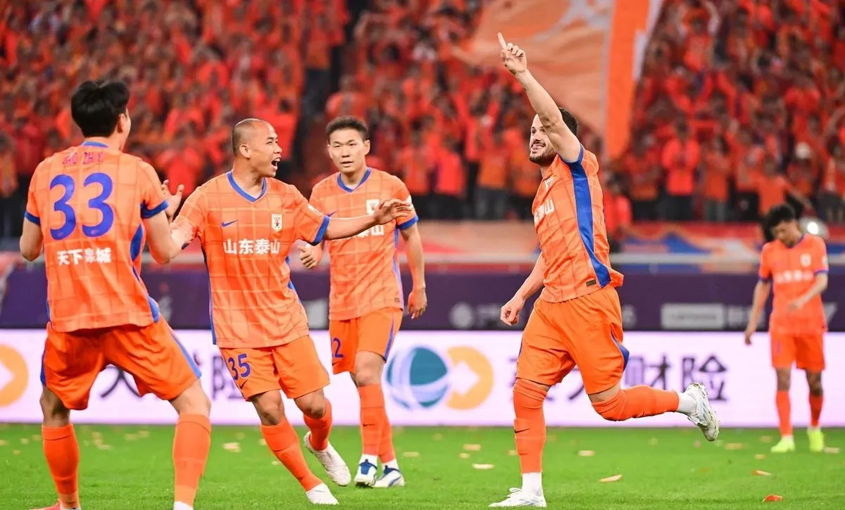  意甲赛程吃紧；山东泰山关键时刻单刀错失；信心回归；球队文化再被提及