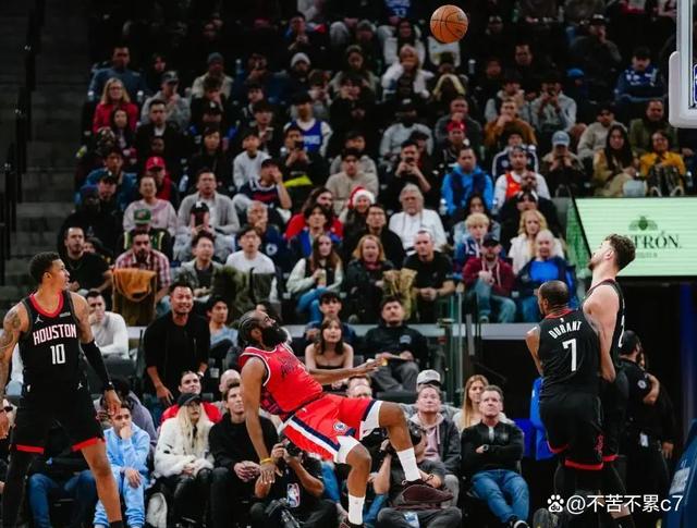 贝博- 杜兰特关键节点出色防守,快船带队取胜的是谁 