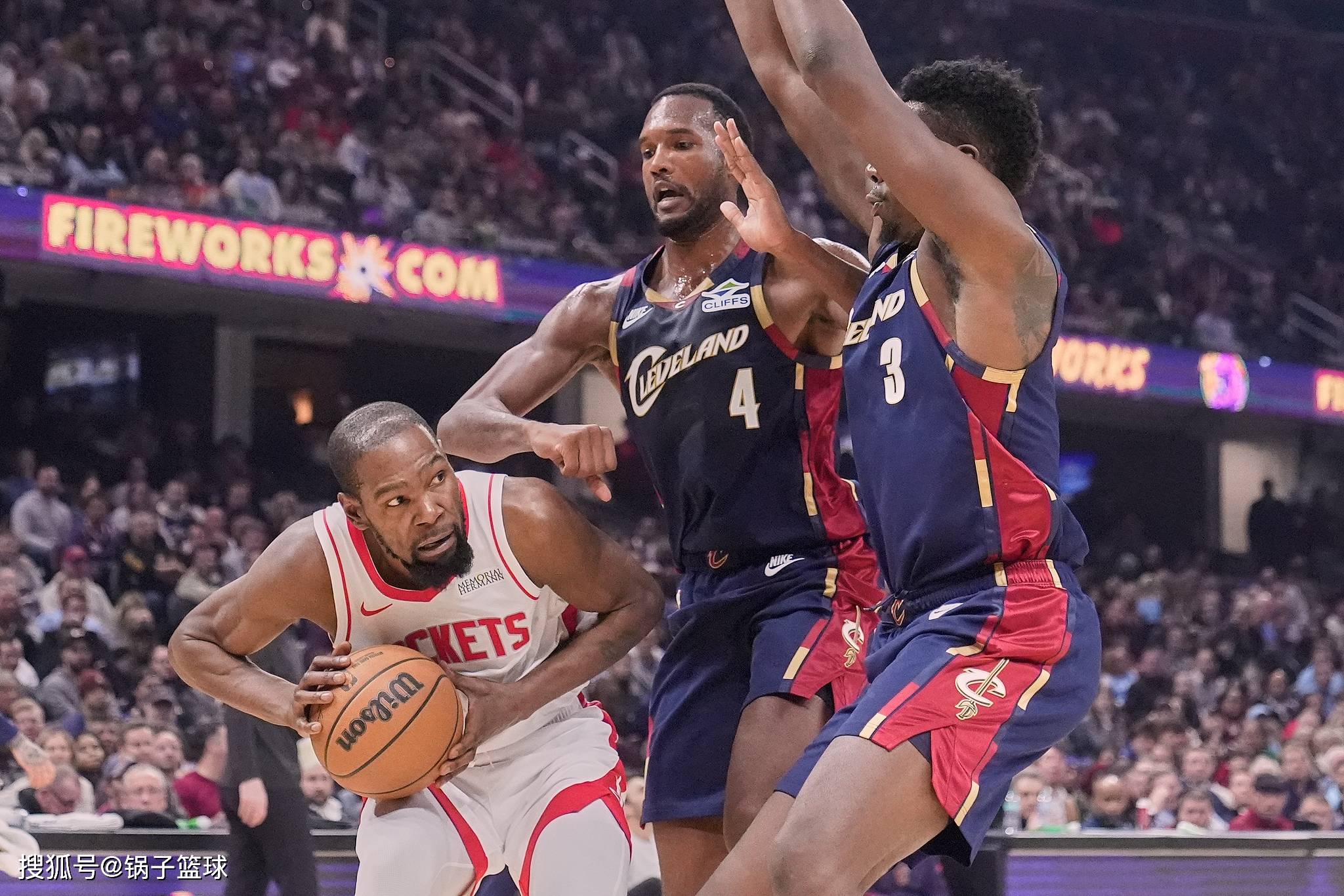 关于杜兰特回归赛场，逆转首场状态亮眼，G2观众沸腾！的信息