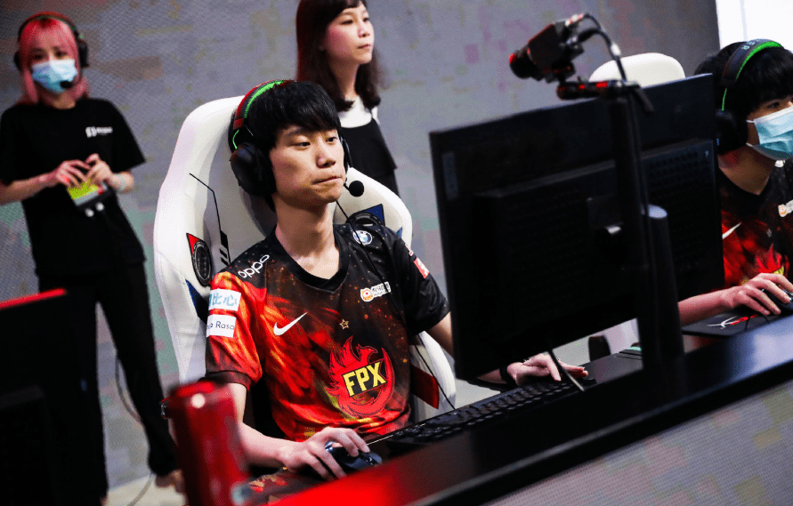 BB体育- 郭盈恩215人挑战完整版本 